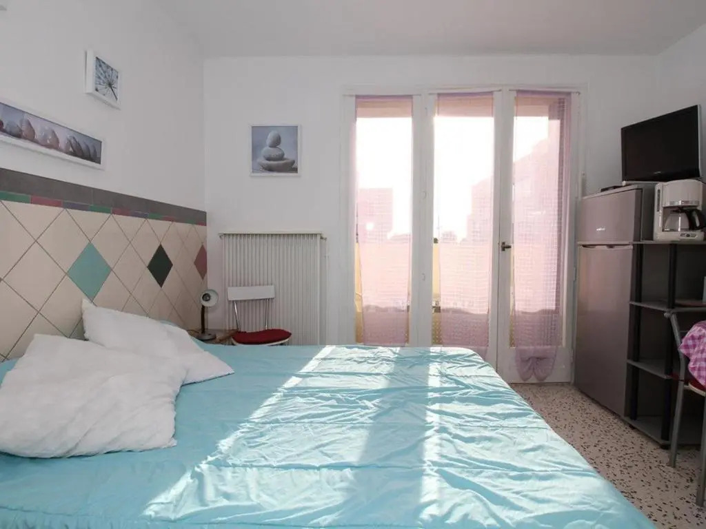 Appartement Balaruc-les-Bains, 1 pièce, 2 personnes - FR-1-553-47