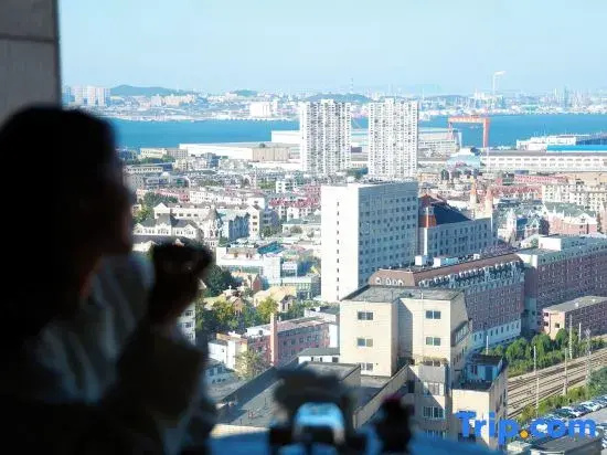 Haigang Youxin · Seaview Resort Cloud Homestay (Dalian Renmin Road Zhongshan Square Subway Station)