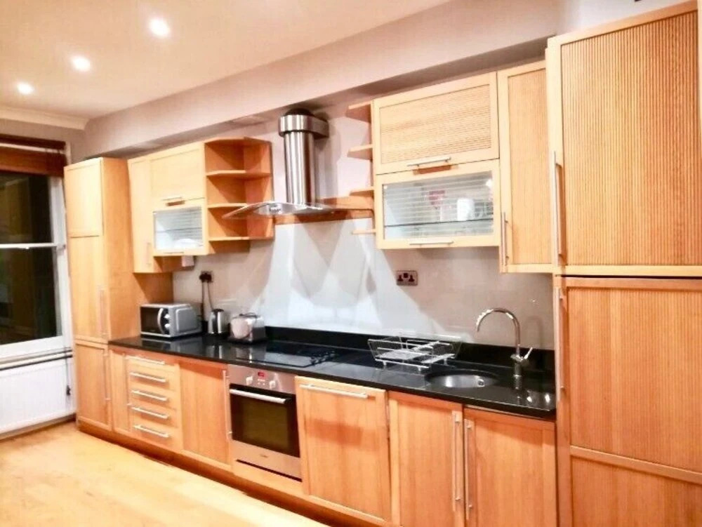 2 Bed Earls Court Hfs14