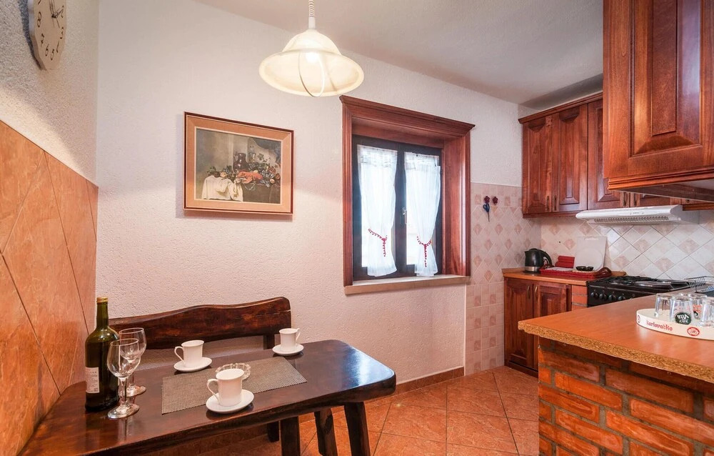 Beautiful Home in Postira With 5 Bedrooms and Wifi