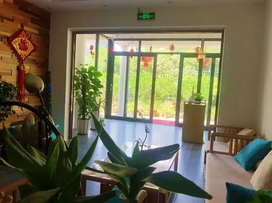 Yangshuo Moon Villa Homestay (Yulonghe Scenic Area Branch)