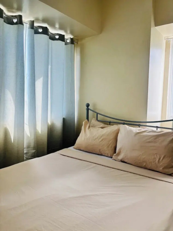 Charming Iloilo City Condo for Rent - Entire House