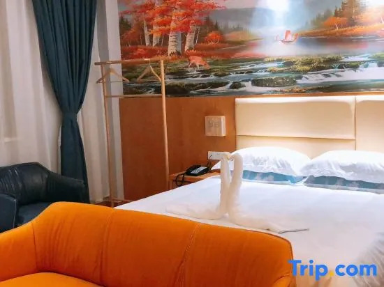 Tiantian Holiday  Hotel