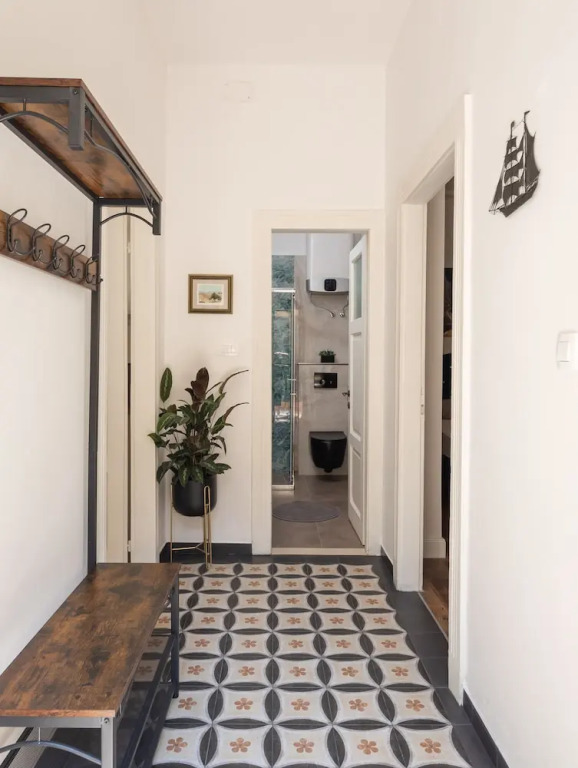 Luxury apartment Toni with patio in the heart of Split