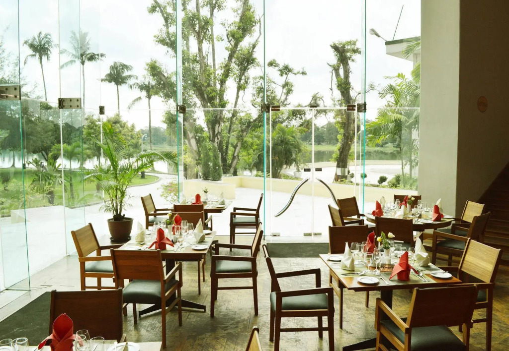 Inya Lake Hotel Yangon