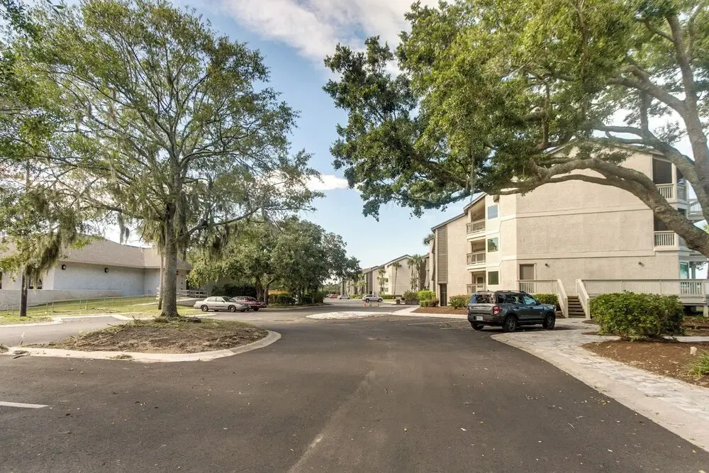 4 Mi to Beach: St Simons Island Golf Course Condo