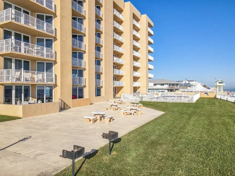 Oceania Beach Club 303