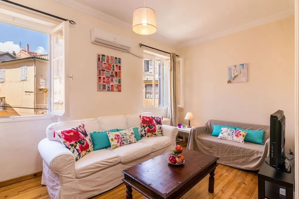 Ilia Old Town Apartment