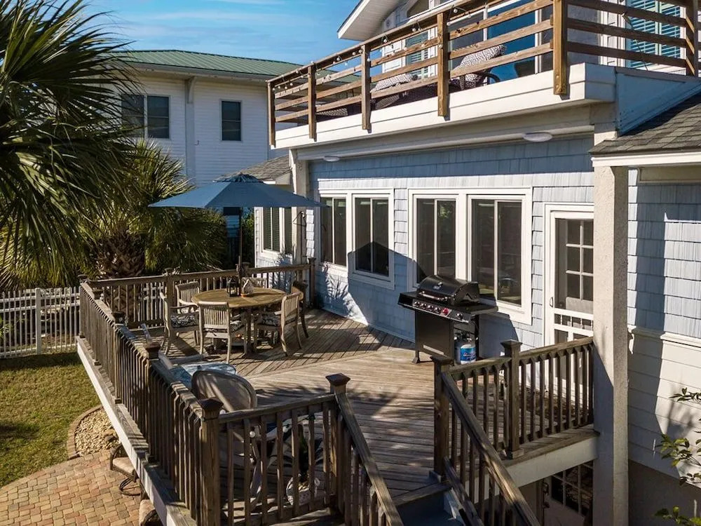 Hang Ten by Tybee Vacation Rentals