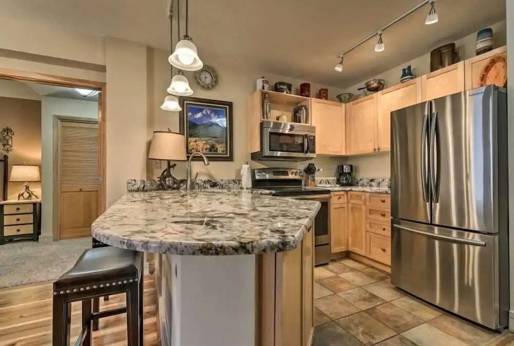 Luxury 1 Bedroom Mountain Condo In River Run Village With Expansive Mountain Views And Walking Distance To Ski Slopes
