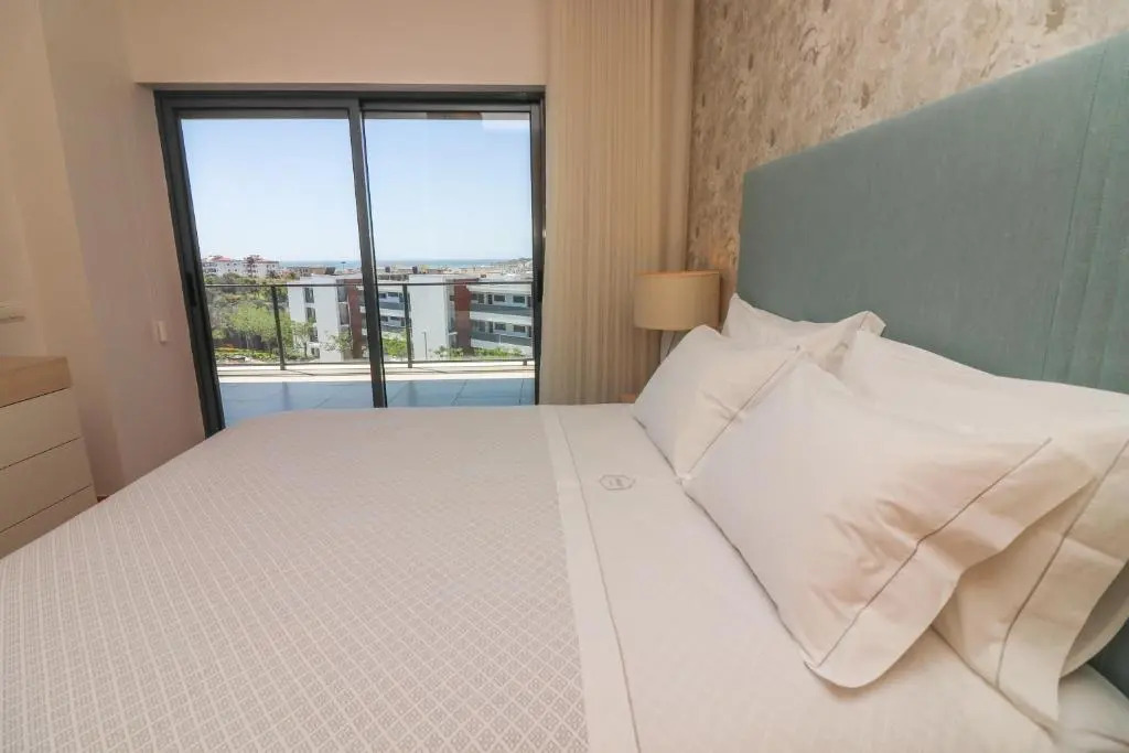 MC Suites Lagos with Pool and sea view