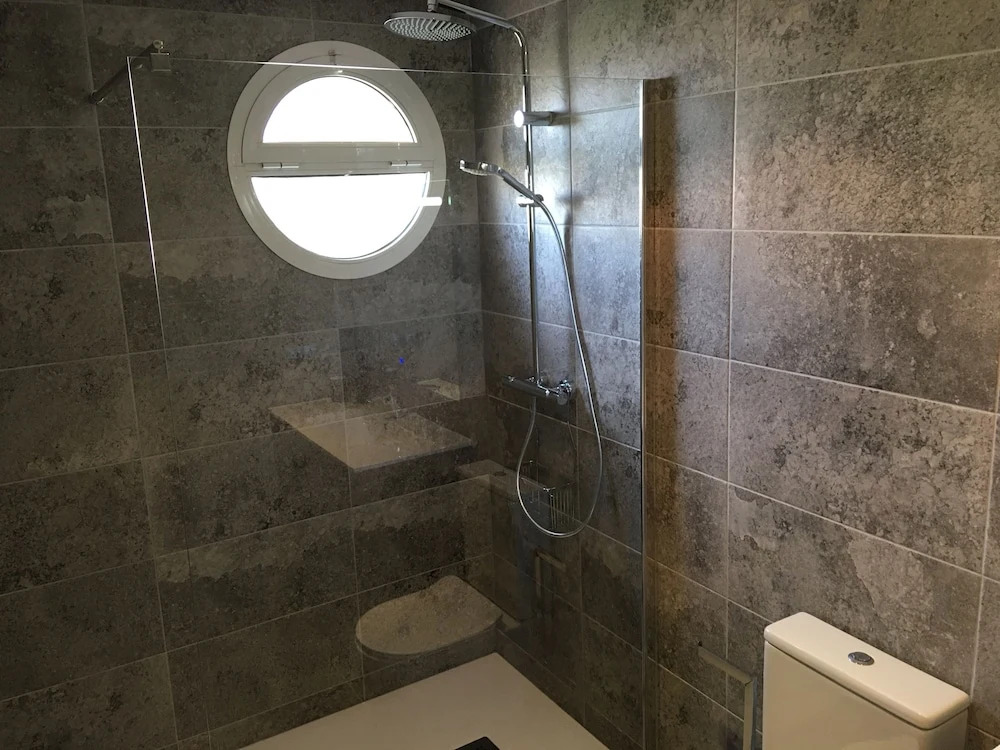 Penthouse, sea Views, Roof Terrace, Communal Pool