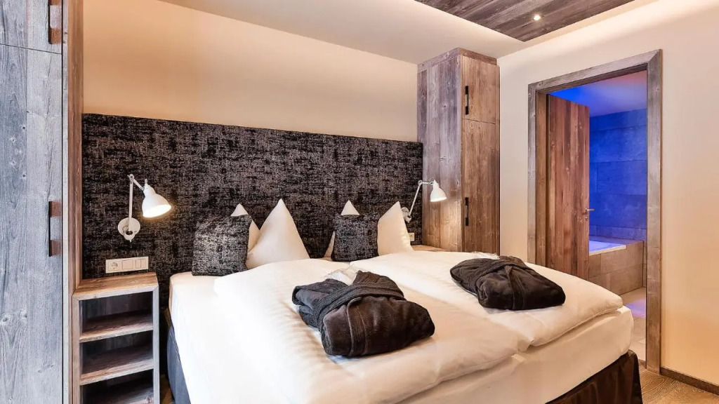 Mountain Spa Residences