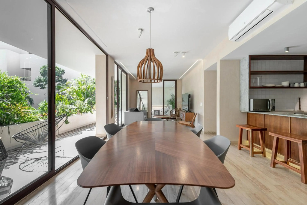 204 Hidden Gem apartment in the heart of Tulum w/ huge private terrace and pool for 6 Pax