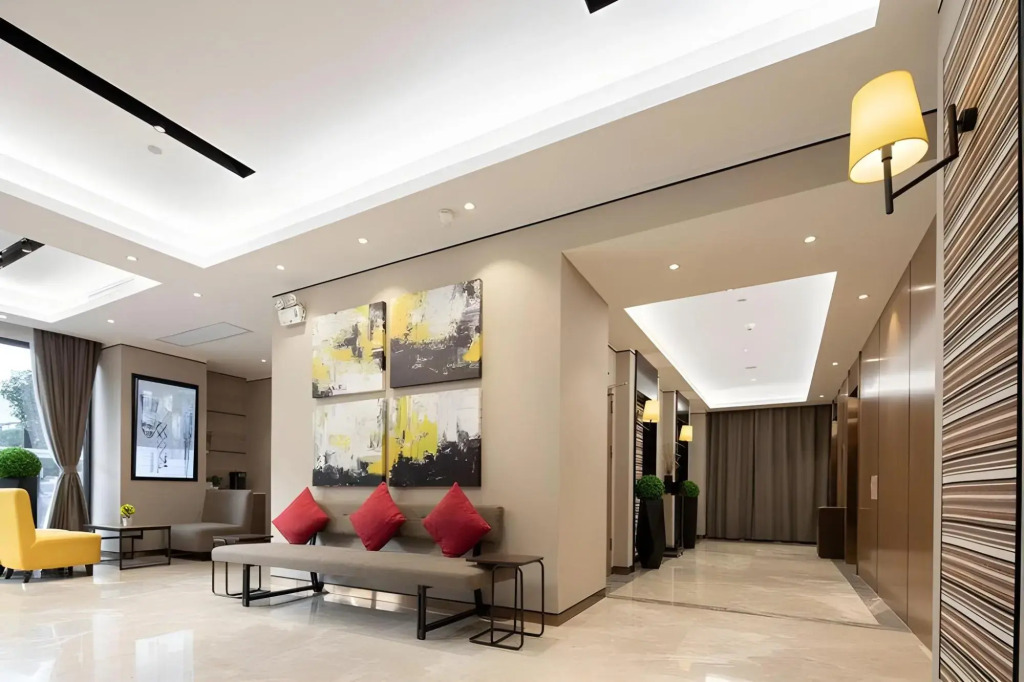 Homeinn Plus Hotel (Guilin Railway Station Xiangbishan Park)