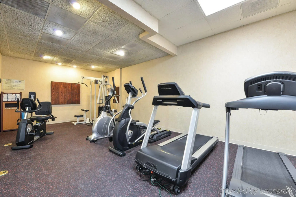 Rock Island Inn & Suites Marshalltown