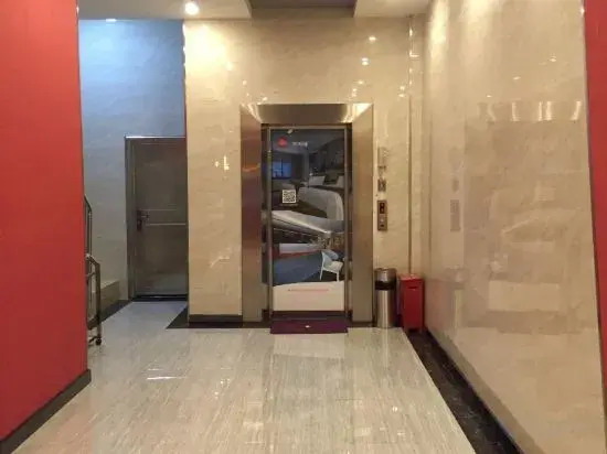 Shankee Hotel (Shenzhen International Exhibition Center Haoxiang Subway Station)