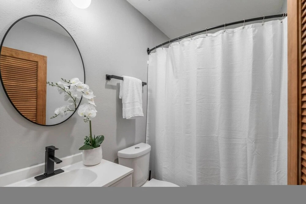 Houston Hideaway Near Dwntwn and City Attractions