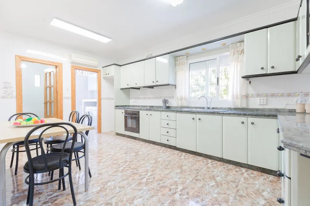 Fidalsa Grand White House