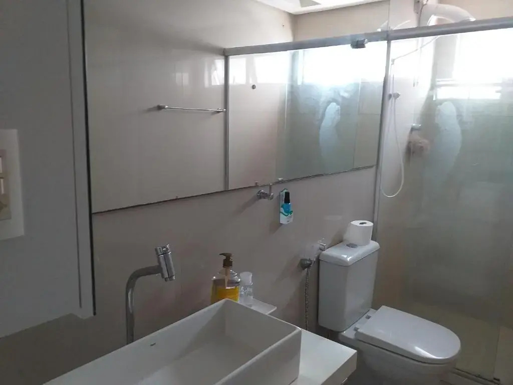 QUARTO TRIPLO - AMPLO E CONFORTAVEL-PERTO DO CENTRO DE CONVENÇÕES-FENEARTE-RECIFE-Pe