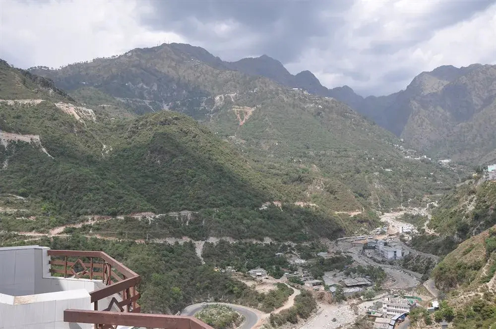 Hotel Chintpurni