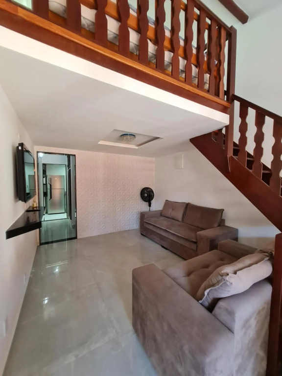 Lindissima Casa de Praia com Churrasqueira, 3 Qts-2Suites- 3 banheiros- Praia do Peró- Cabo Frio, Ótima localização com sala de jogos,Qdra de esportes, Parquinho para Crianças, Uma Qdra da Praia