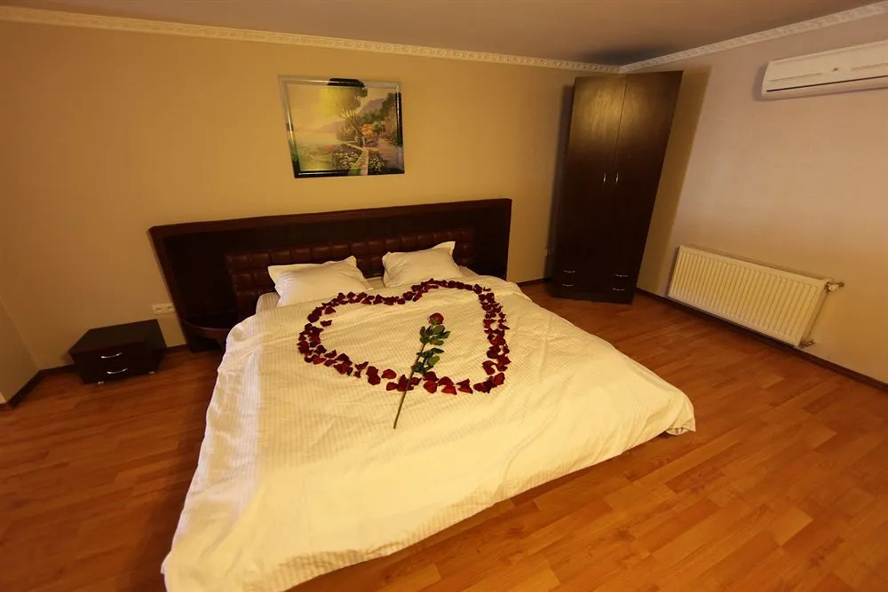 Одесса Executive Suites