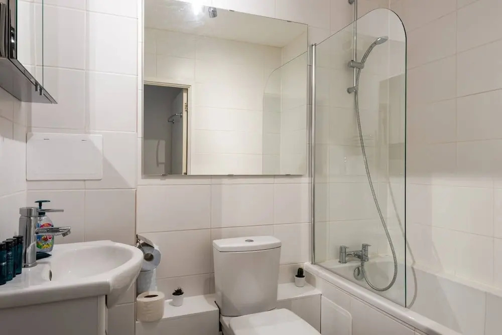 Large 3Br Flat In Canary Wharf For Up To 6