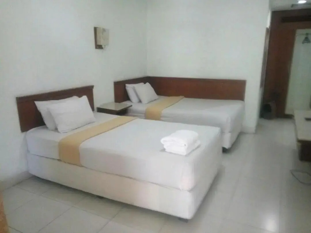Pandu Lakeside Hotel Parapat - Toba Lake