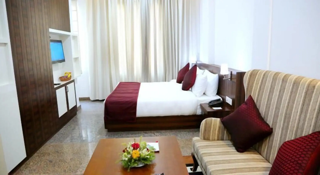 Hotel Silk City