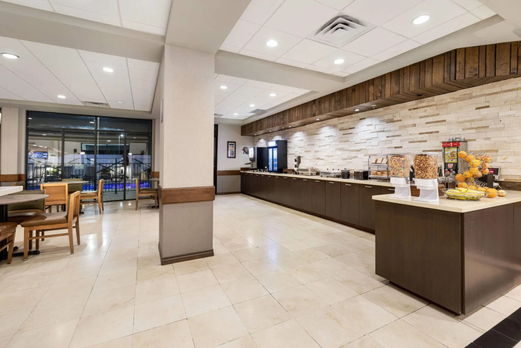 Wingate by Wyndham and Williamson Conference Center