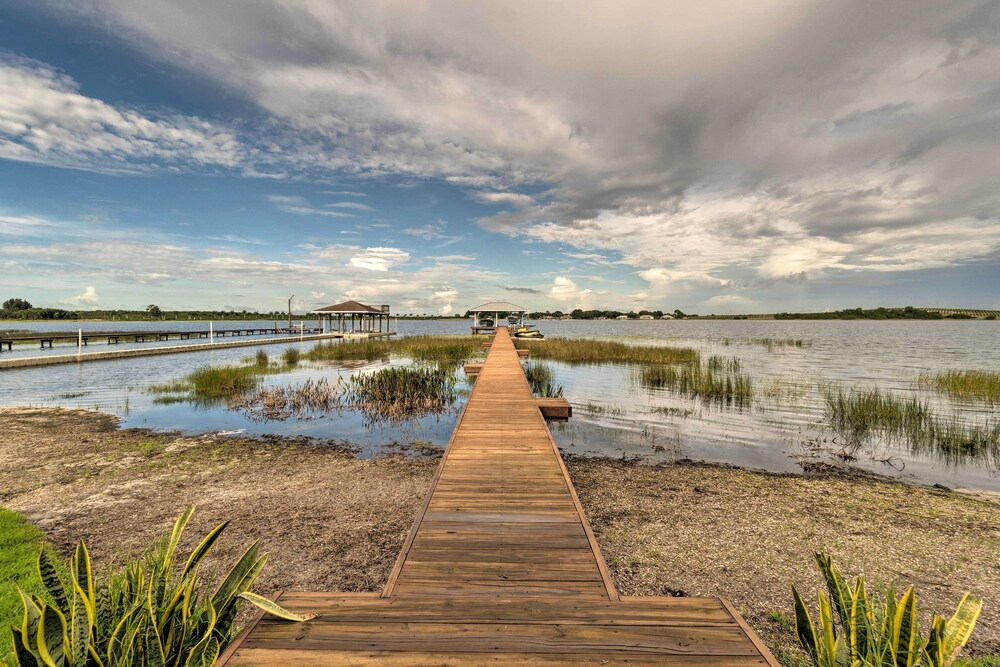 Waterfront Lake Placid Home w/ Dock & Fire Pit