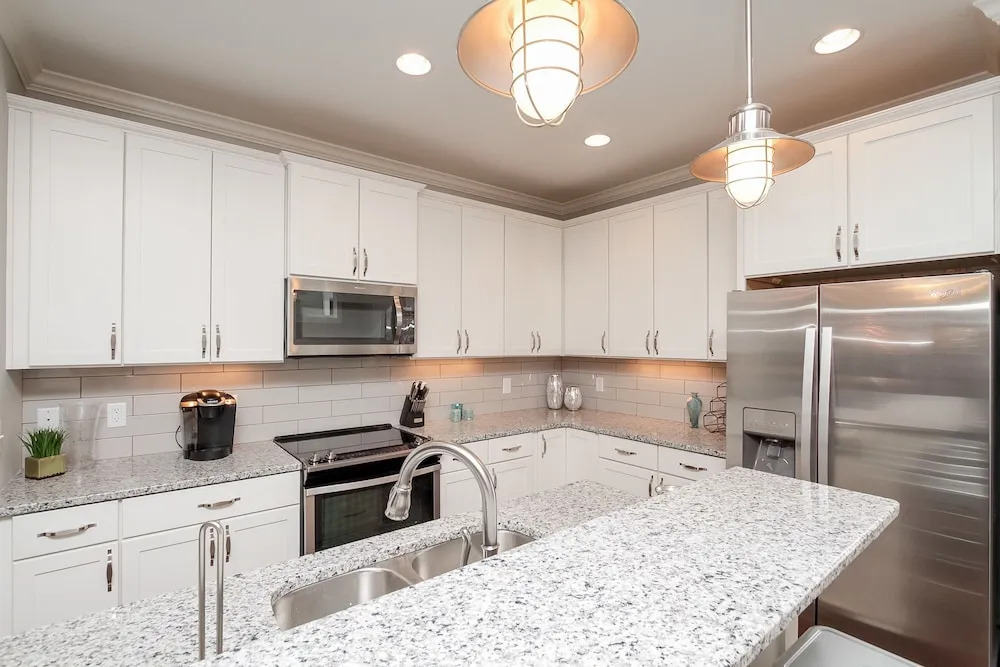 Brand New Luxurious 4BR