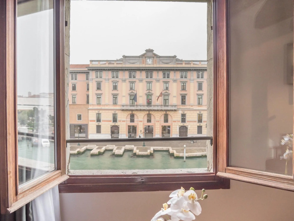 Grand Canal Suite by Wonderful Italy
