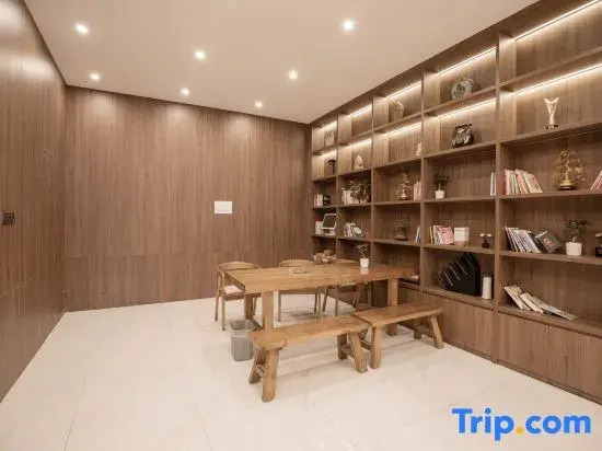 Weiting Hotel (Changzhou on)