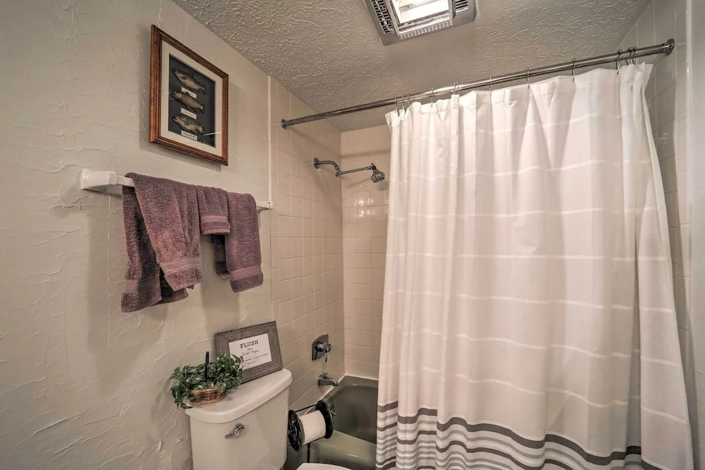 Beautiful Beech Mountain Condo w/ Private Balcony!