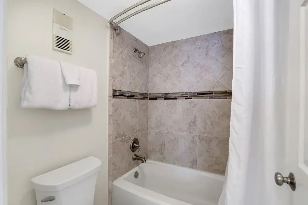South Seas 3, 909 Marco Island Vacation Rental 2 Bedroom Condo by Redawning