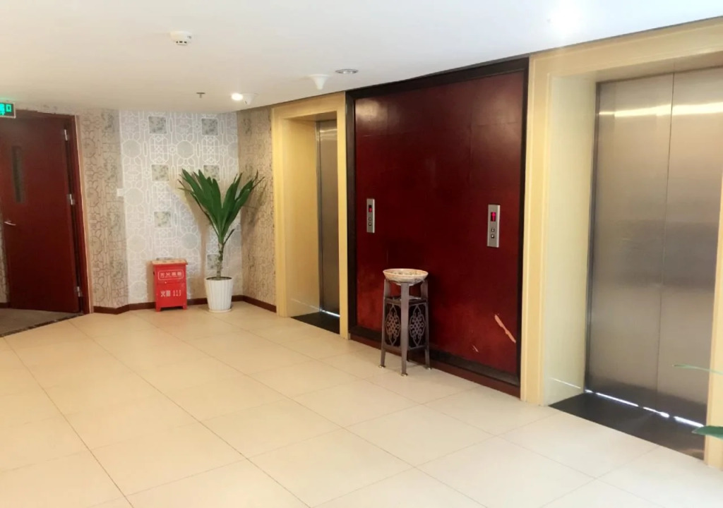 Greet Hotel