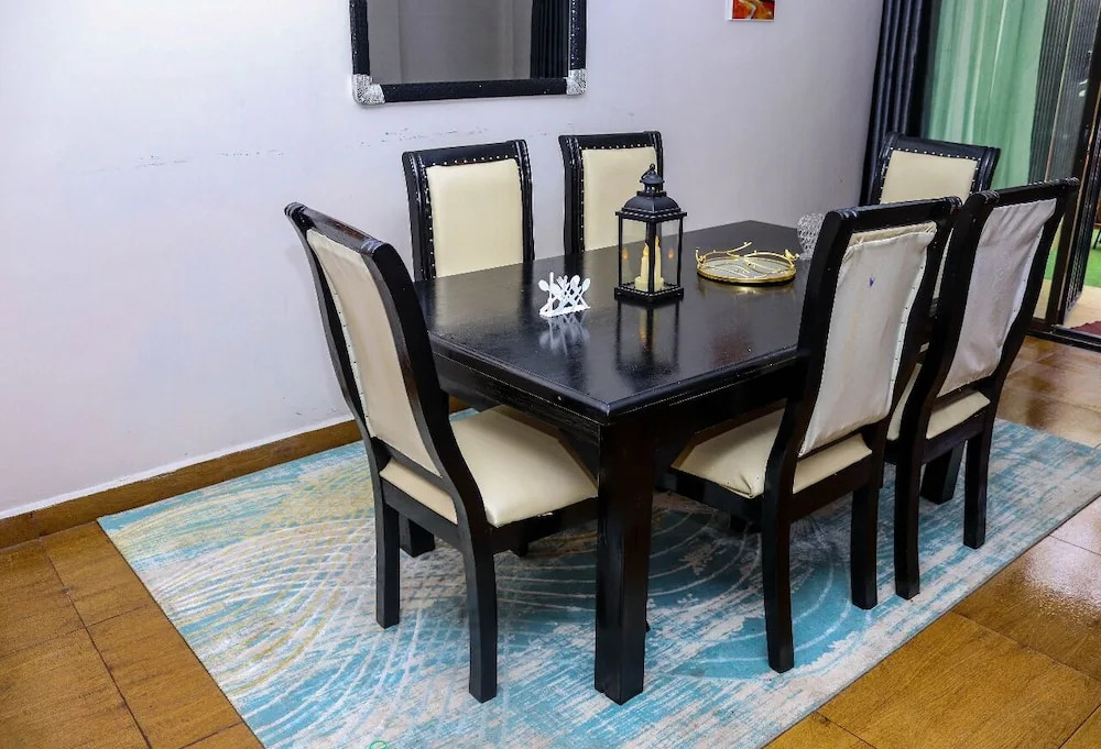 4 Bedroom Furnished Skyline Apartment