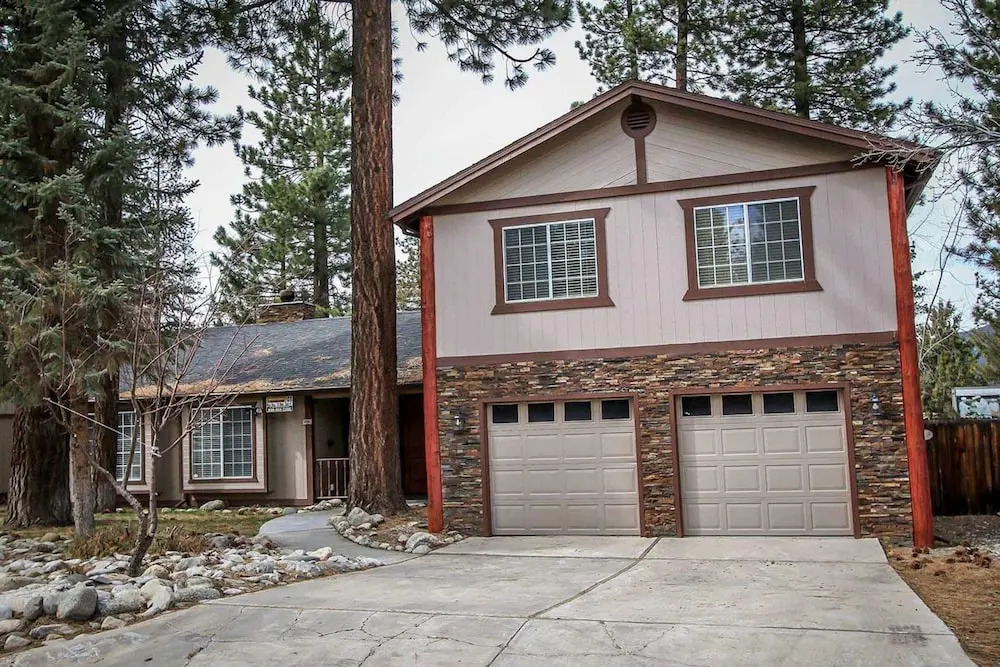 Bear Stone 686 by RedAwning