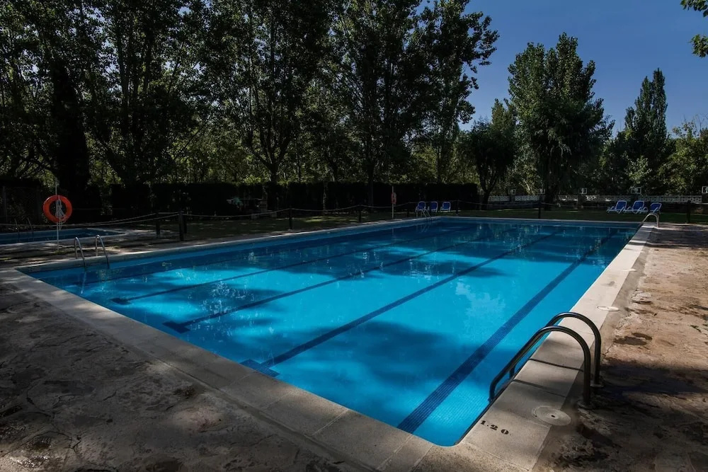 Hotel Panadería y Bungalows Ligüerre de Cinca