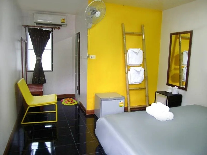 Lipe Corner Guesthouse