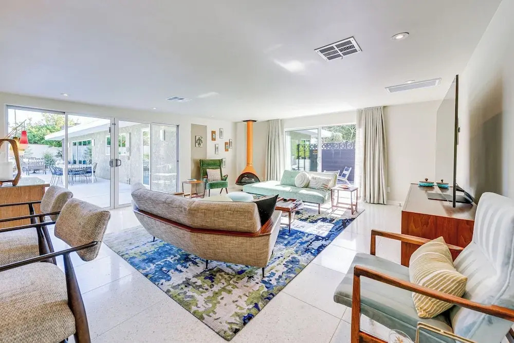 2 Mi to Downtown: Luxe Palm Springs Home!