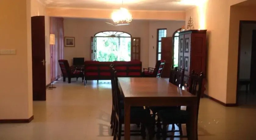 White Manor
