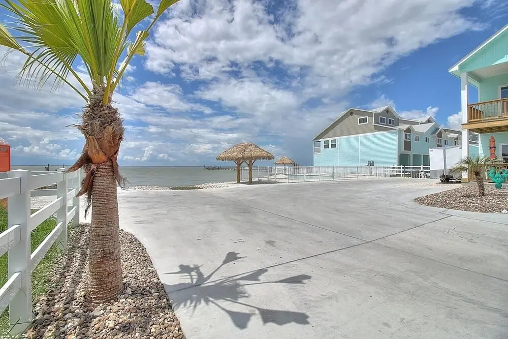 Copano Sunset #9 3 Bedroom Home by Redawning