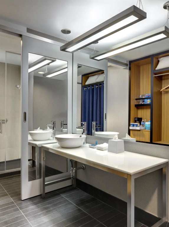 Aloft by Marriott New York Brooklyn