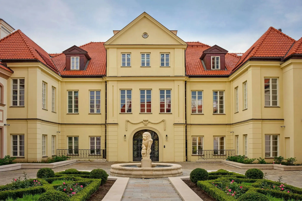 Hotel Verte, Warsaw, Autograph Collection