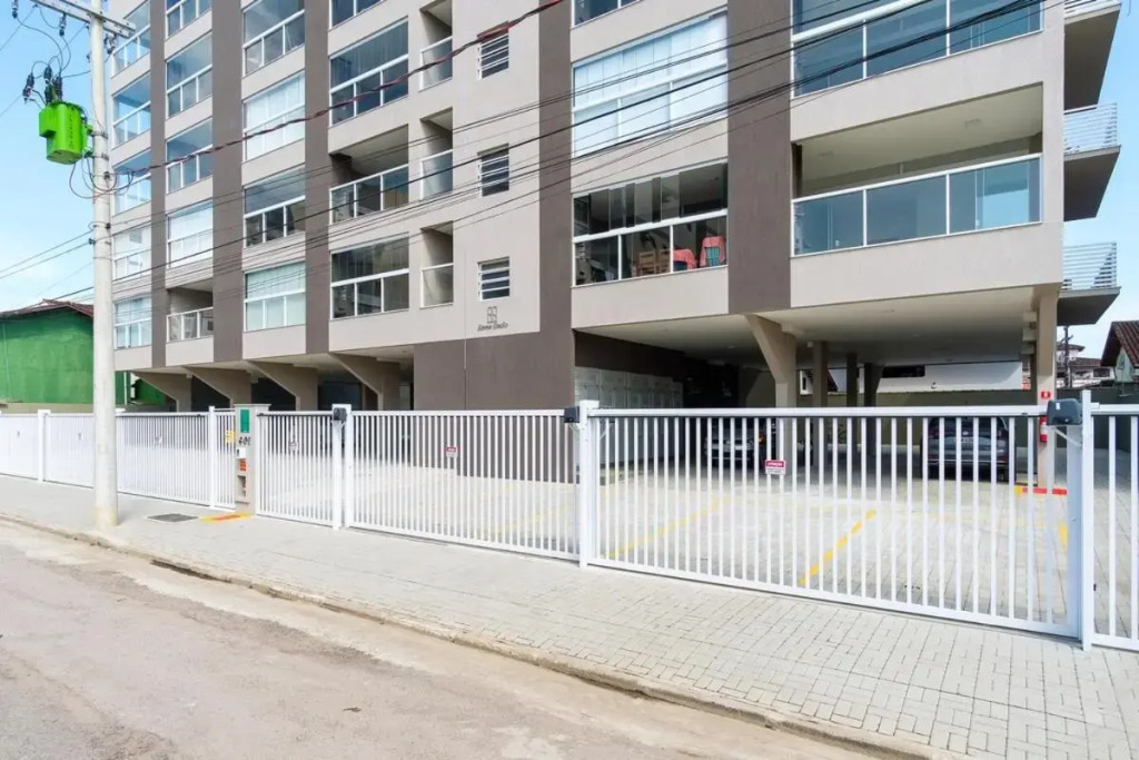 Bh23: Novo E Bem Decorado No Coração De Ubatuba