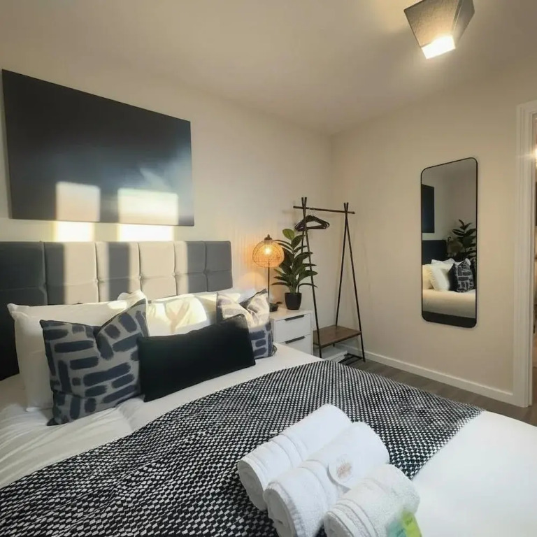 Clifton Apartment