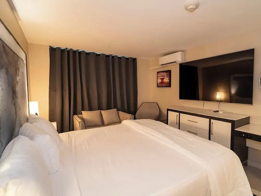 Nova Hotel Bronx
